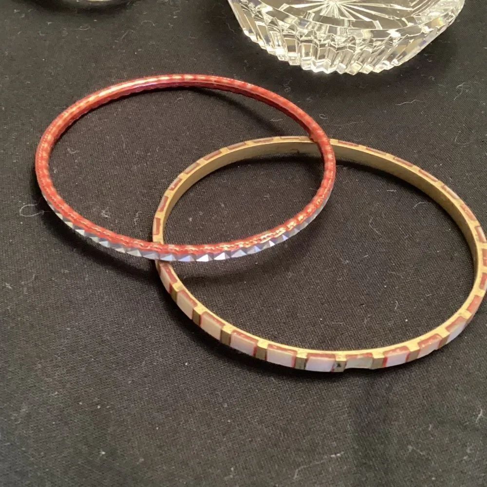 Set of 2 Bangle Bracelets